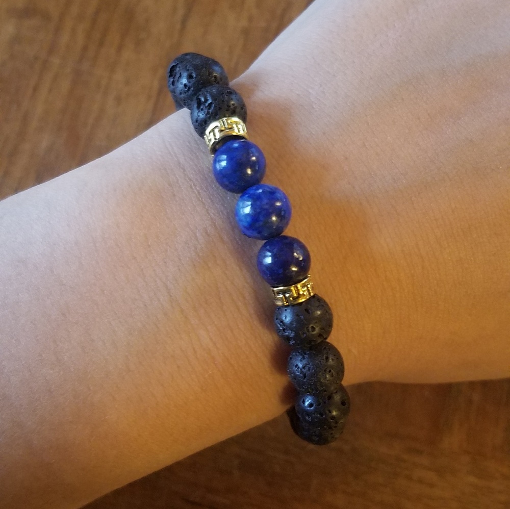 NWOT Beaded Black Lava Rock Bracelet - Picture 2 of 3